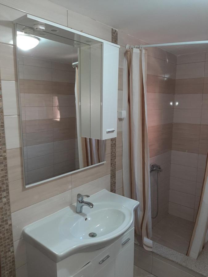 Apartmani Mia Vuksanovic Cetinje Rom bilde