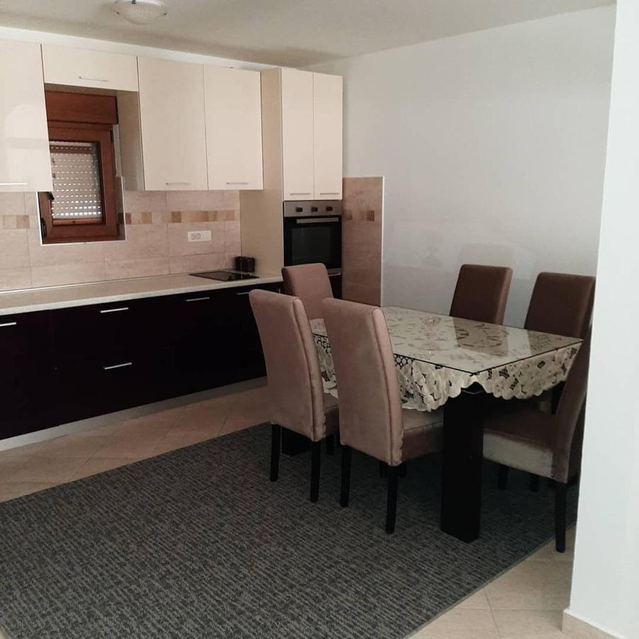 Apartmani Mia Vuksanovic Cetinje Eksteriør bilde