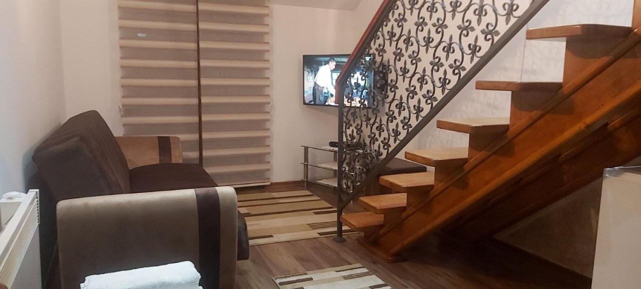 Apartmani Mia Vuksanovic Cetinje Eksteriør bilde