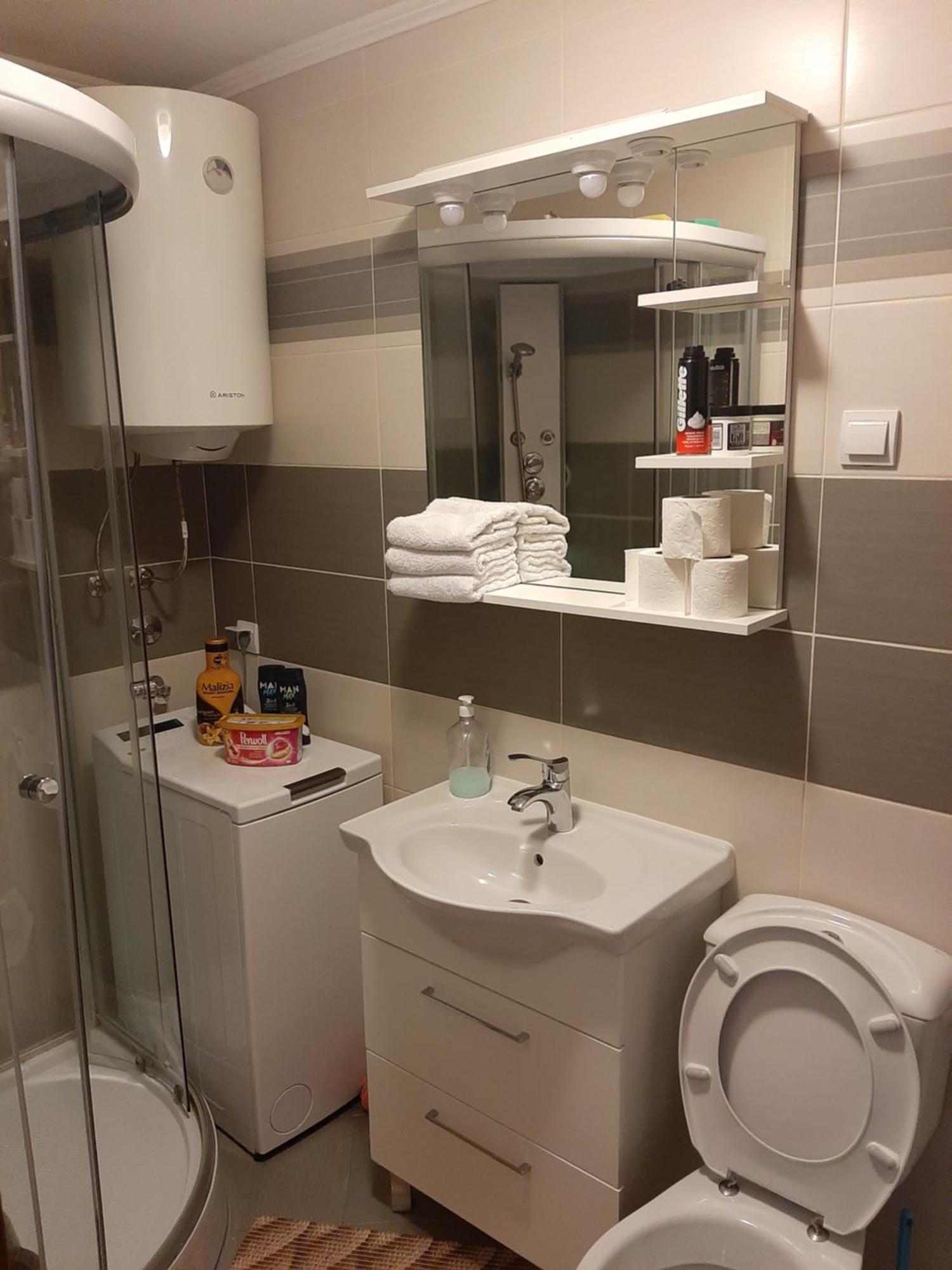 Apartmani Mia Vuksanovic Cetinje Rom bilde